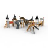 Zitadelle Spielplatz mit Spieltürme und Spiralrutschen