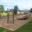 Reckstangen Klettergerüst und Balancierparcours auf einem Spielplatz