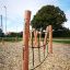 Holz- und Seilparcours Katla Trimm-dich-Pfad auf einem Spielplatz