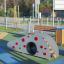 Spielplatzrutsche Dottie I Rutsche für Kinder auf einem Spielplatz.