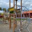 El Dorado Spielturm – Klettergerüst mit Rutsche und Kletterwand auf einem Spielplatz