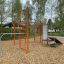 Outdoor-Fitnessgerät MF Training Set in einem Park, ideal für Körpertraining und Muskelaufbau.