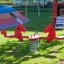 Rote Doppelte Pferde Federwippe auf einem Spielplatz.