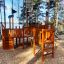 Schiff Modern Nature aus Holz, ein Spielplatzgerät in Form eines Schiffes mit Kletterelementen und R