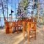 Kinderspielplatz aus Holz mit Klettergerüst und Rutsche, Modell Schiff Modern Nature.