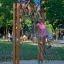 Schmetterling Kletternetz Groß auf Spielplatz mit kletternden Kindern