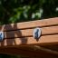 Nahaufnahme von Sicherheitsschrauben an einem Schimpanse Klettergerüst aus Holz
