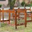 Kleine Fitnessanlage aus Holz mit Kletter- und Balancierelementen für den Spielplatz.